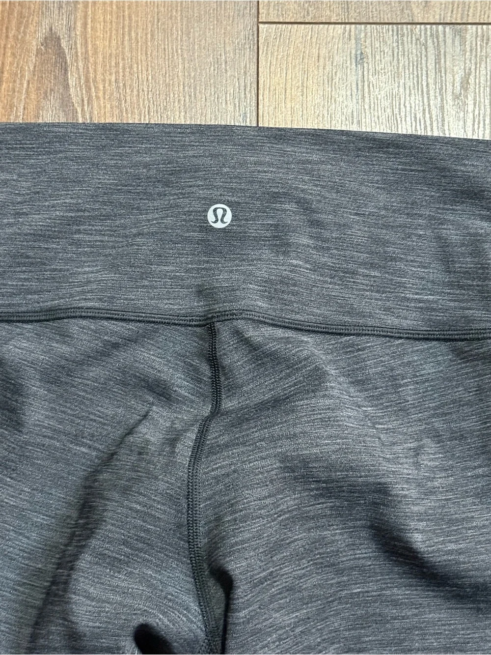 Lululemon Gray Heathered Cropped Leggings Womens Size 6 High Rise Yoga Pants